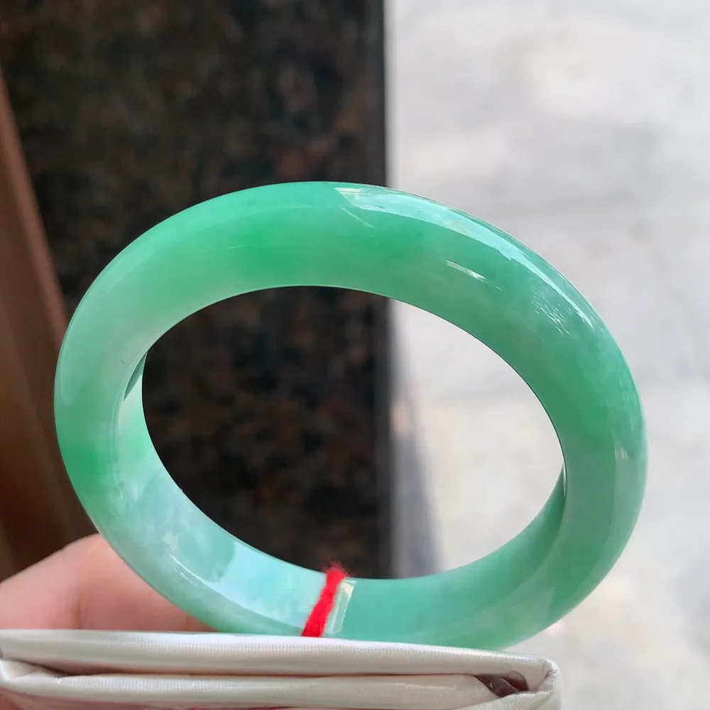 正圈冰糯翠绿 无瑕 尺寸:55.4/11.8/9.5 色好