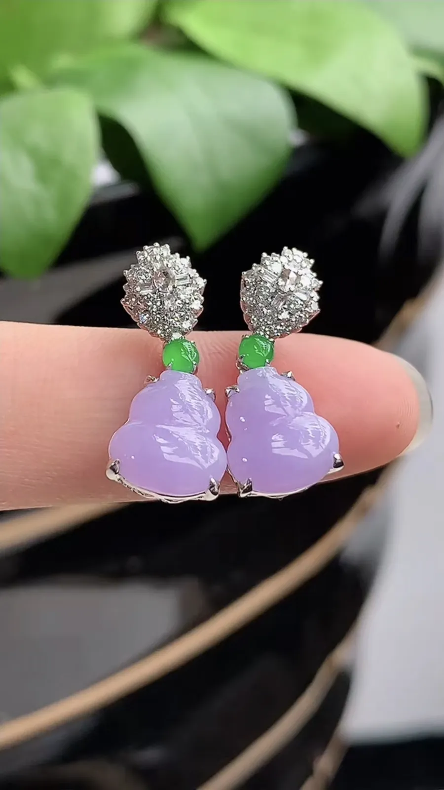 a货翡翠冰种18K金伴钻镶嵌紫罗兰葫芦耳坠 尺寸10×9×5.6mm 重量3.66g 1210