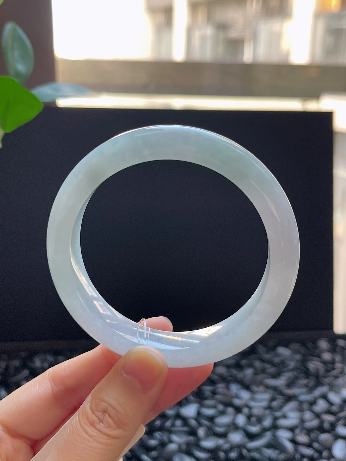 正圈58圈口，翡翠冰糯种白色手镯