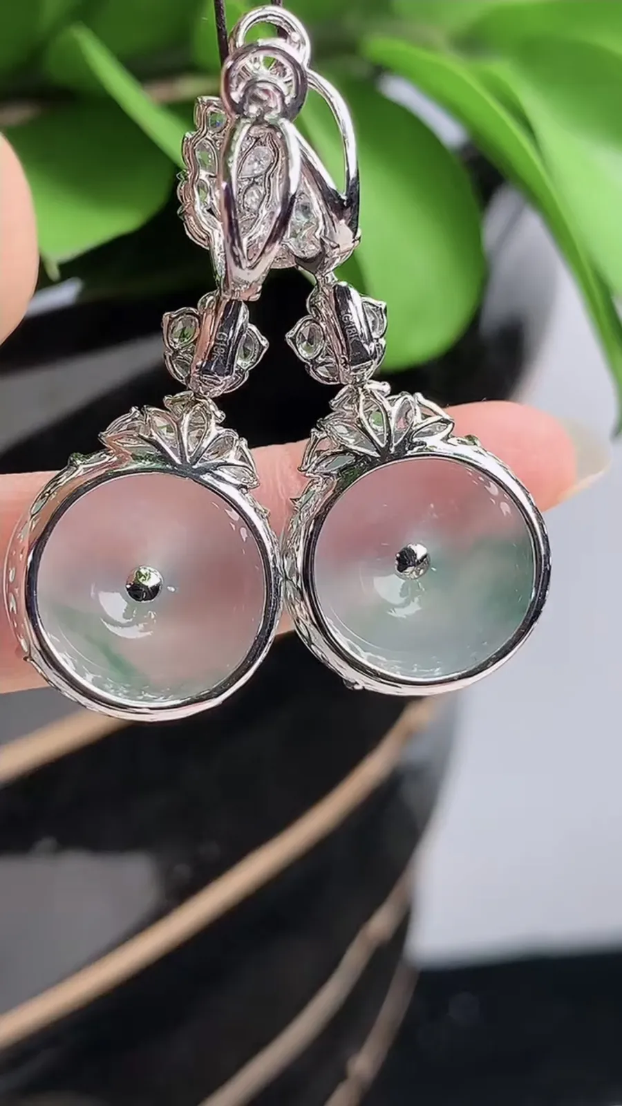 a货翡翠老坑高冰种18K金伴钻镶嵌飘花平安扣耳坠 尺寸16.7×6mm 重量9.48g 1210