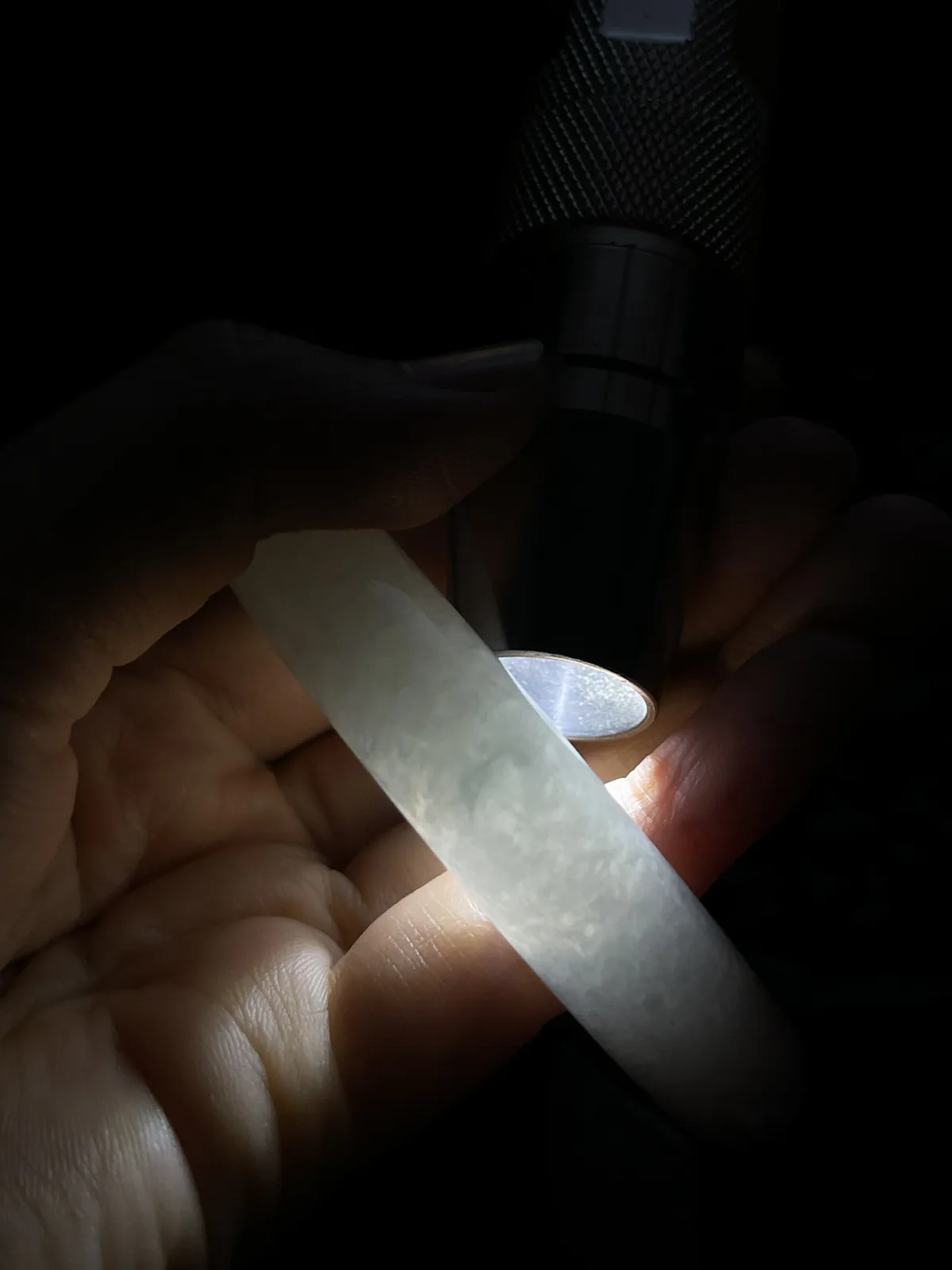 正圈58圈口，翡翠冰糯种白色手镯