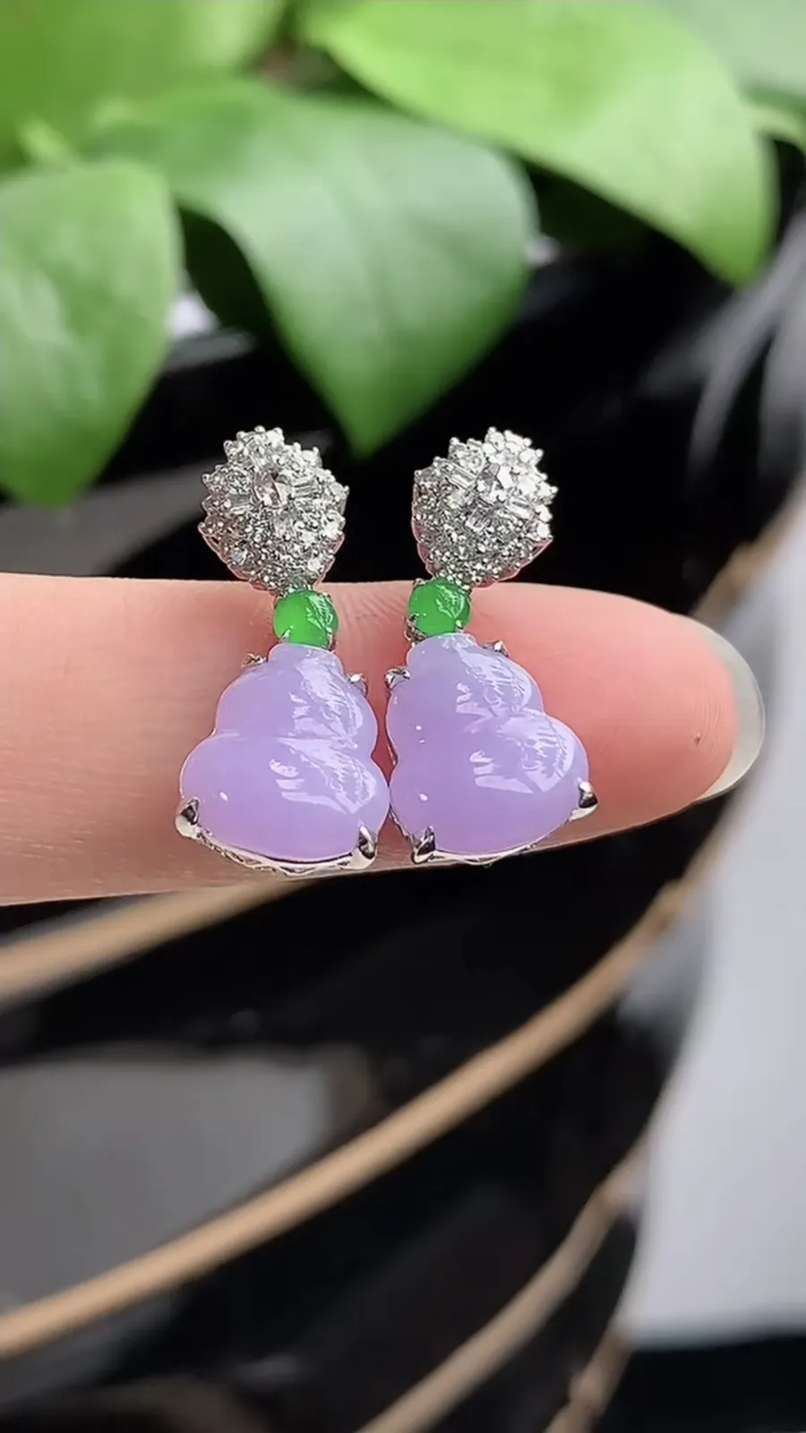 a货翡翠冰种18K金伴钻镶嵌紫罗兰葫芦耳坠 尺寸10×9×5.6mm 重量3.66g 1210