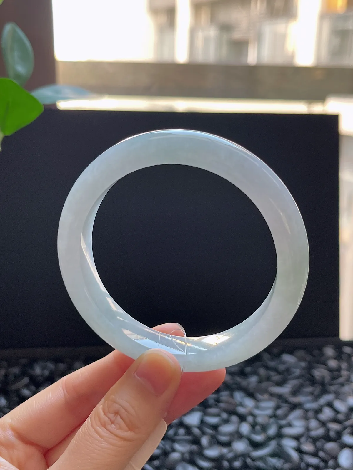 正圈58圈口，翡翠冰糯种白色手镯