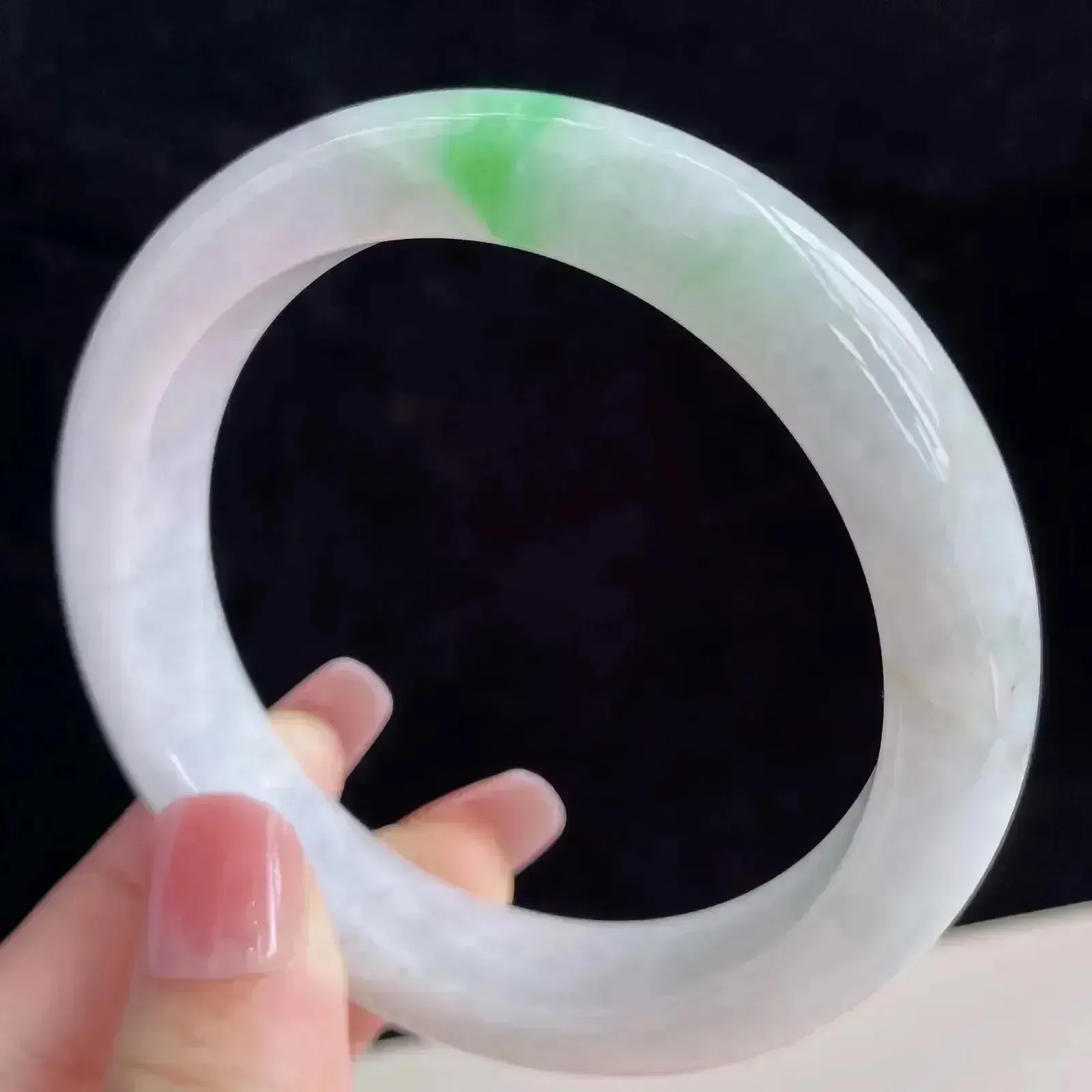 54.6圈口玉石手环天然翡翠飘绿正圈手镯58.94g