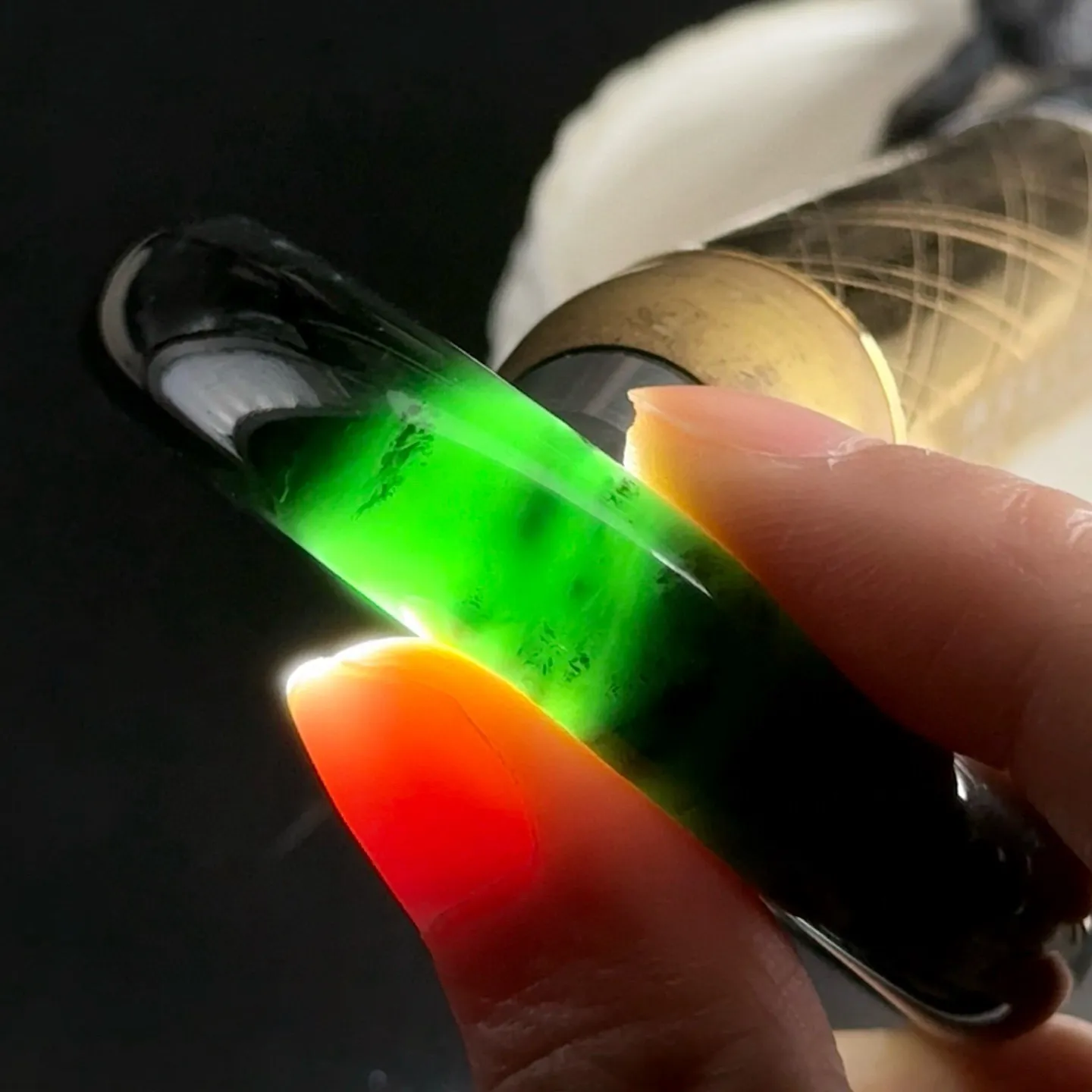 精品墨翠贵妃圈手镯 种好色正 黑度好 打灯通透 油性十足