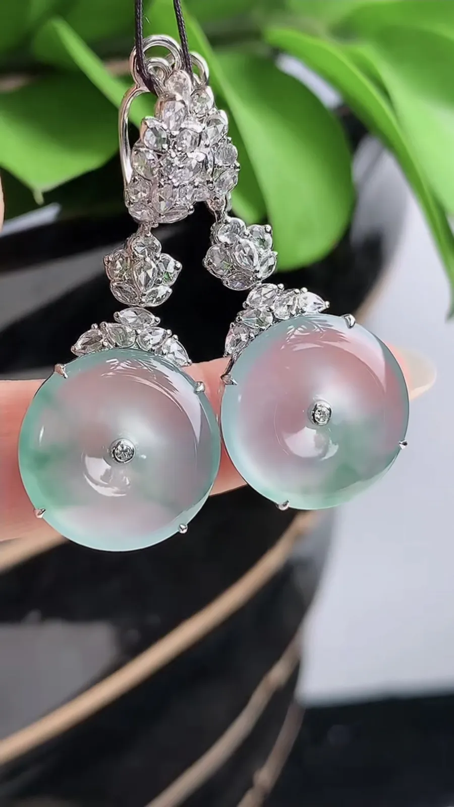 a货翡翠老坑高冰种18K金伴钻镶嵌飘花平安扣耳坠 尺寸16.7×6mm 重量9.48g 1210