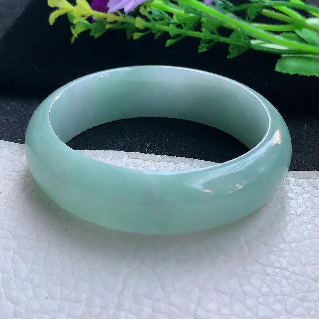 nr自然光55.5*17*7.8轮胎镯 翡翠a货玉手镯蓝韵大气宽边玉手环