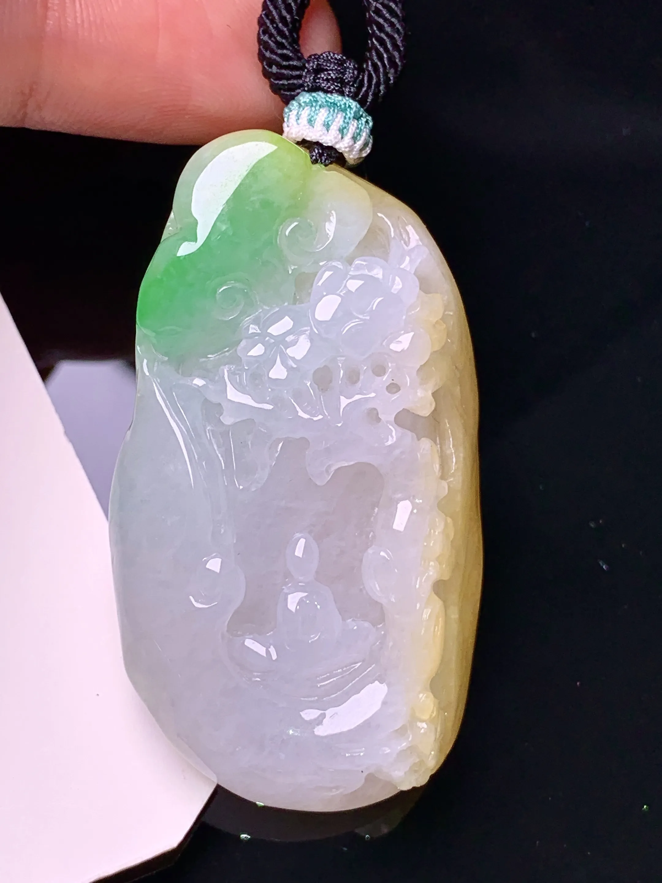 飘黄绿悟道吊坠 玉质细腻 色泽清新艳丽 整体尺寸47.2*26.5*11.2