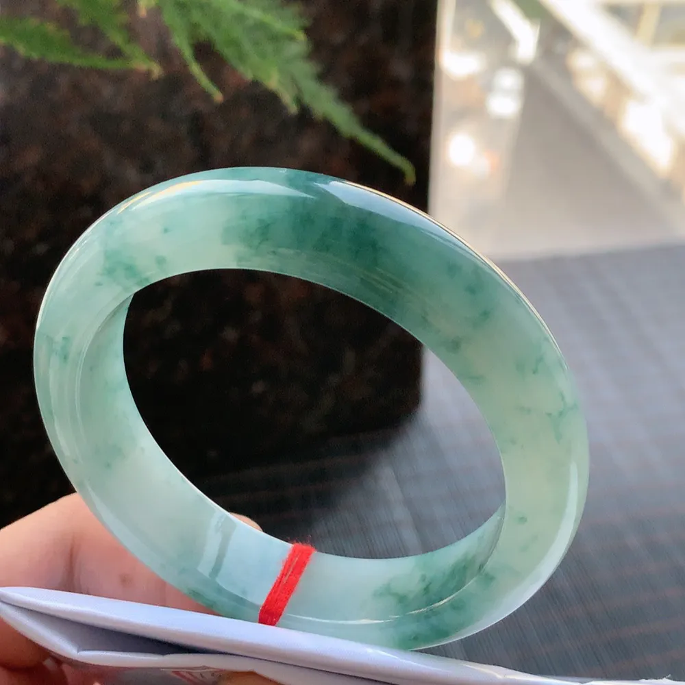 正圈冰飘花 无瑕 尺寸:60.1/14.5/9.5 花美