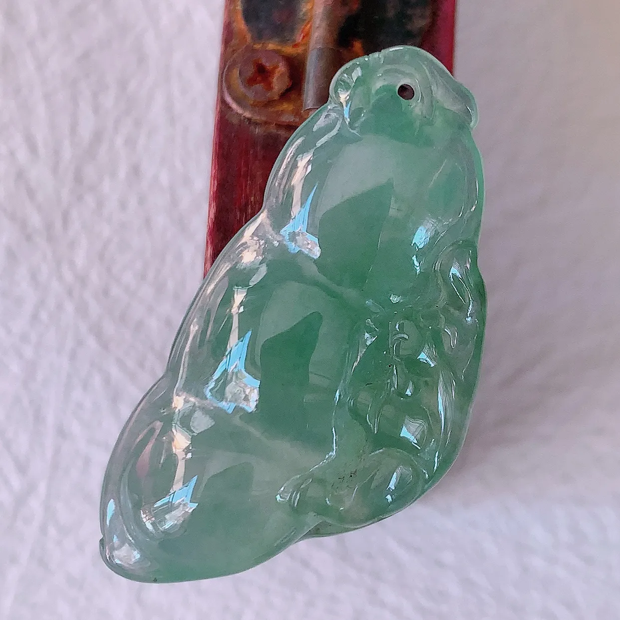 自然光实拍，冰种飘花翡翠四季豆吊坠，平安豆福豆玉坠，冰润通透，豆粒饱满，寓意：豆蔻年华！#46.16