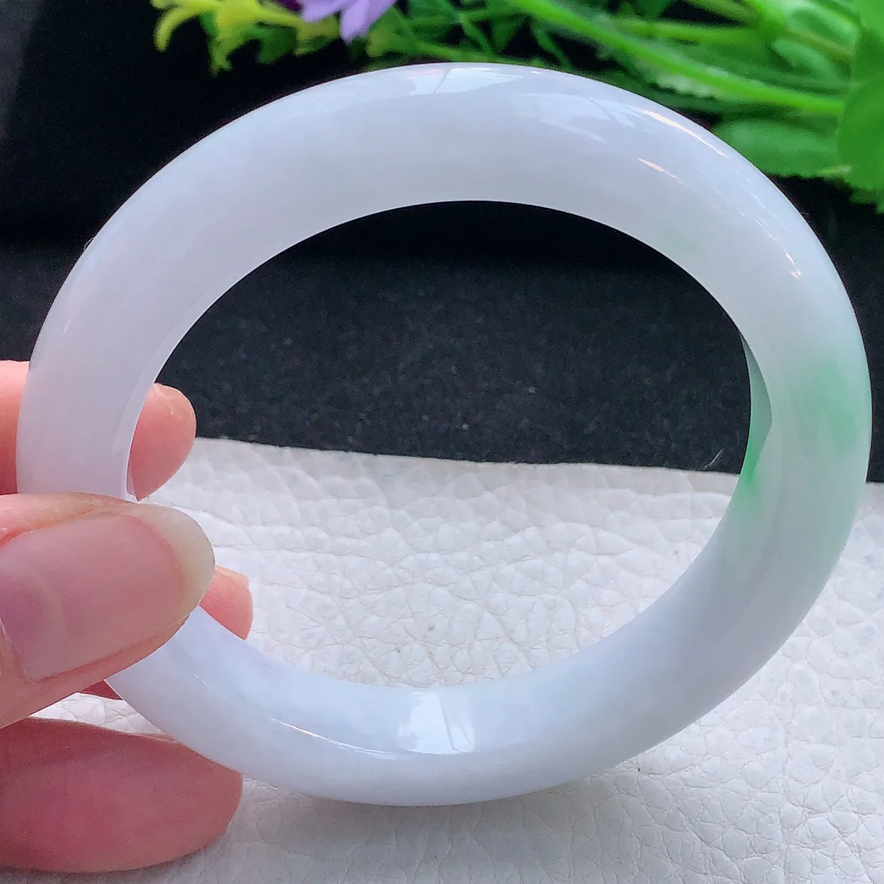 yh自然光59*11.8*9.8平安镯 翡翠a货玉手镯白底青宽边珠宝玉手环