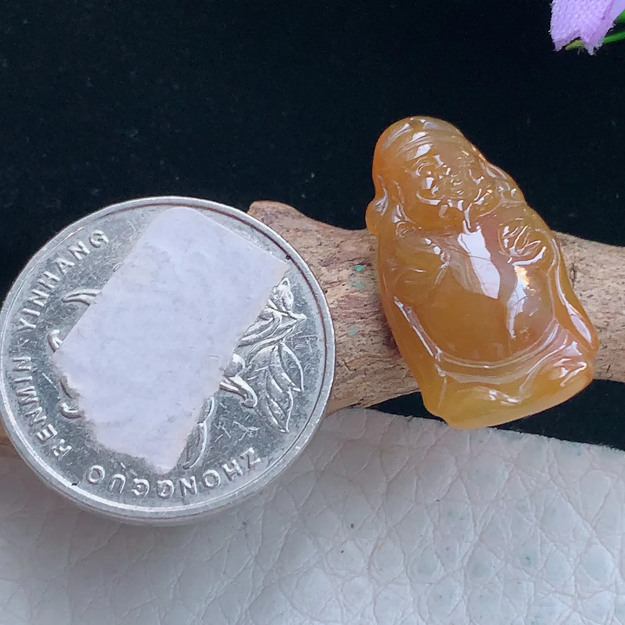 lz自然光25.2*13.8*5.5缅甸翡翠精雕冰黄立体站佛公开心佛玉吊坠 玉挂件