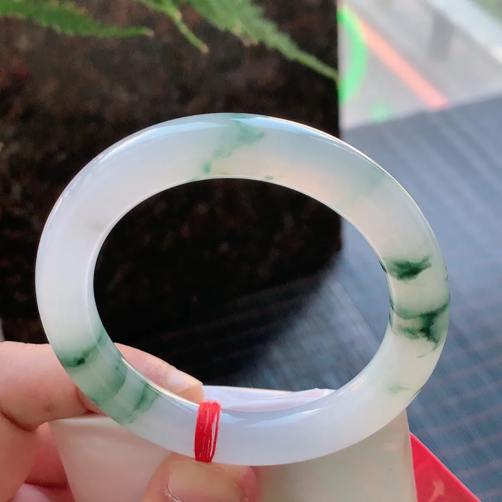 圆条冰飘花 无瑕 尺寸:53.6/10 花美 种水好