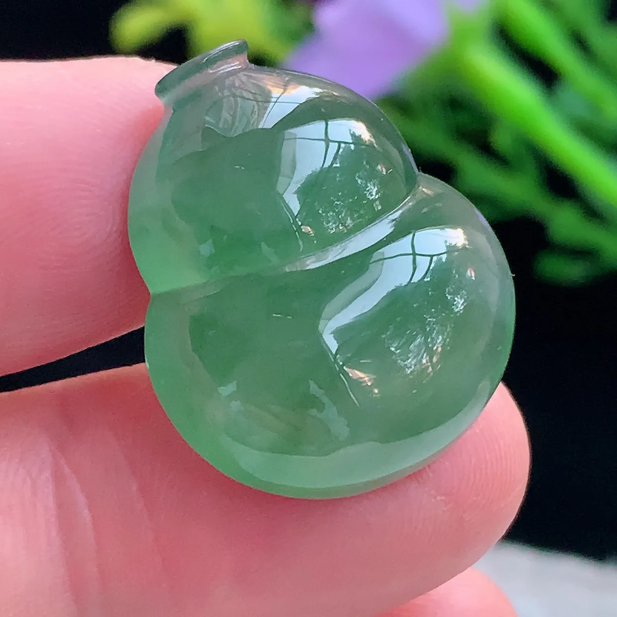 lz自然光23.3*20*9.2镶嵌款缅甸翡翠精雕冰油饱满葫芦玉吊坠 玉挂件