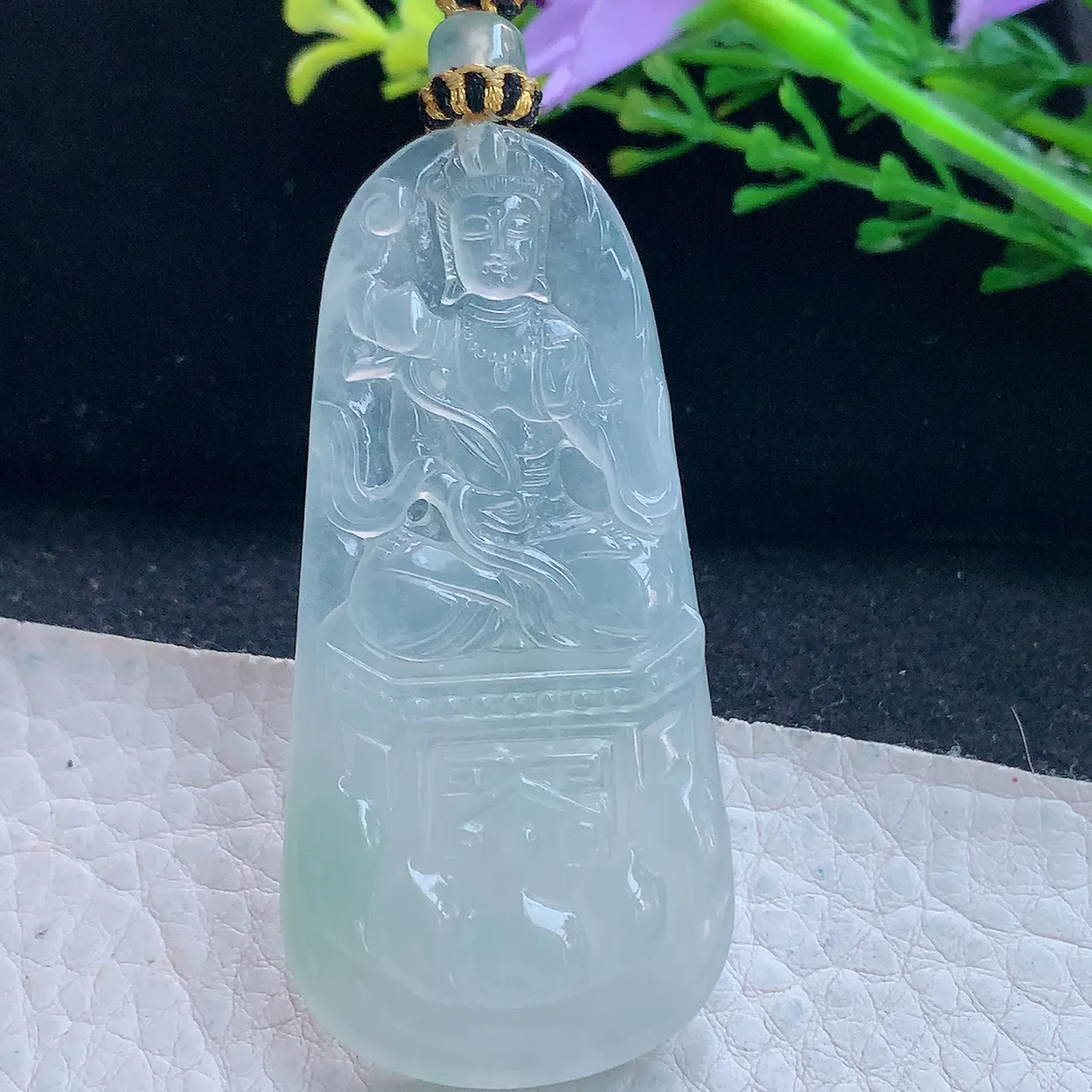 yl实拍59.3*28.5*5.2翡翠a货精雕冰种持莲观音 玉观音玉吊坠 玉挂件