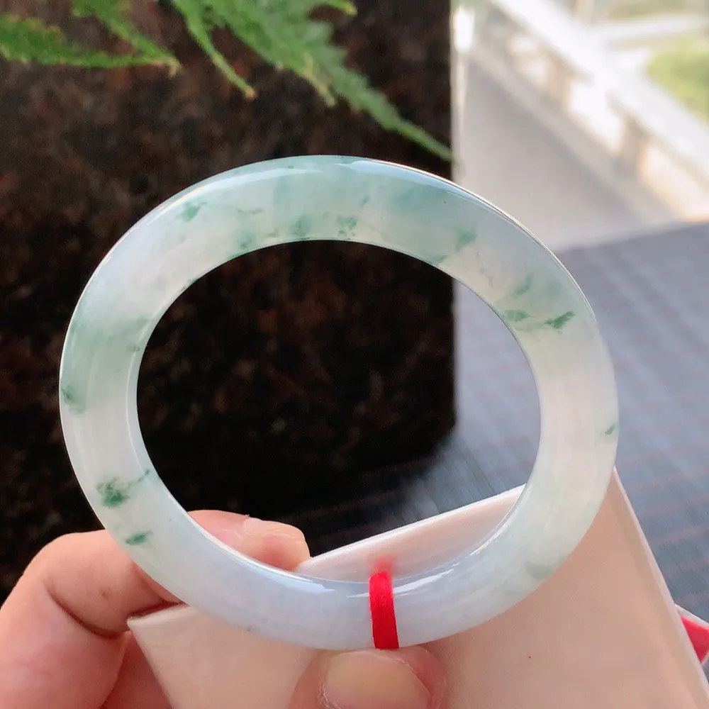 圆条冰飘花 无瑕 尺寸:53.7/9.5/9.9 花美