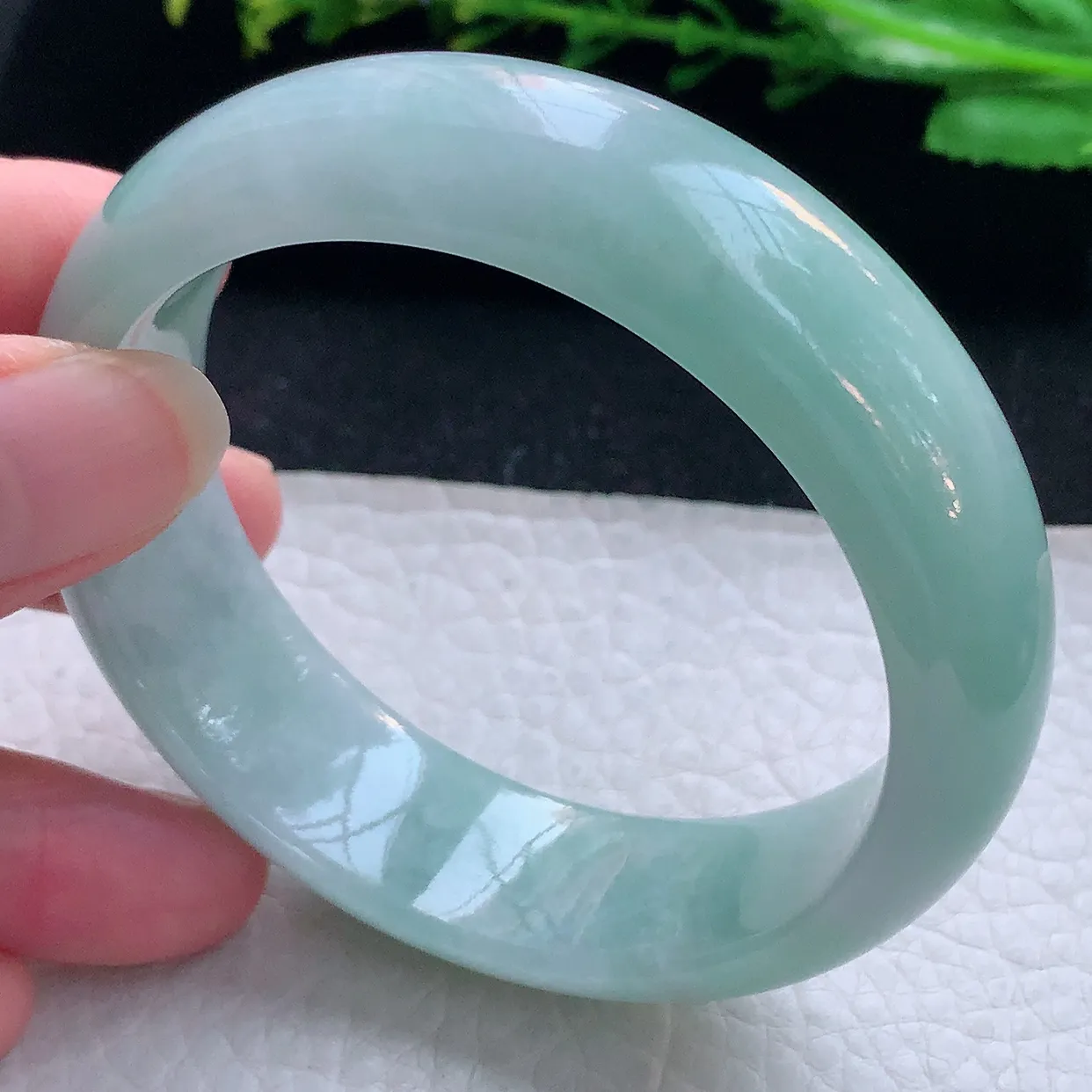nr自然光55.5*17*7.8轮胎镯 翡翠a货玉手镯蓝韵大气宽边玉手环