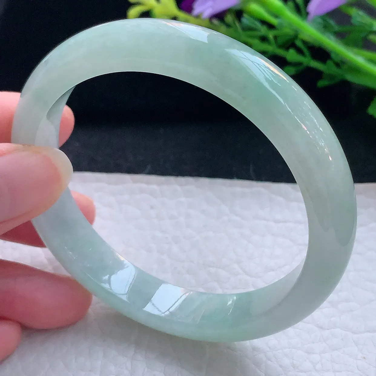 js自然光58*11.8*7.5平安镯 翡翠a货玉手镯精美冰晴宽边玉手环