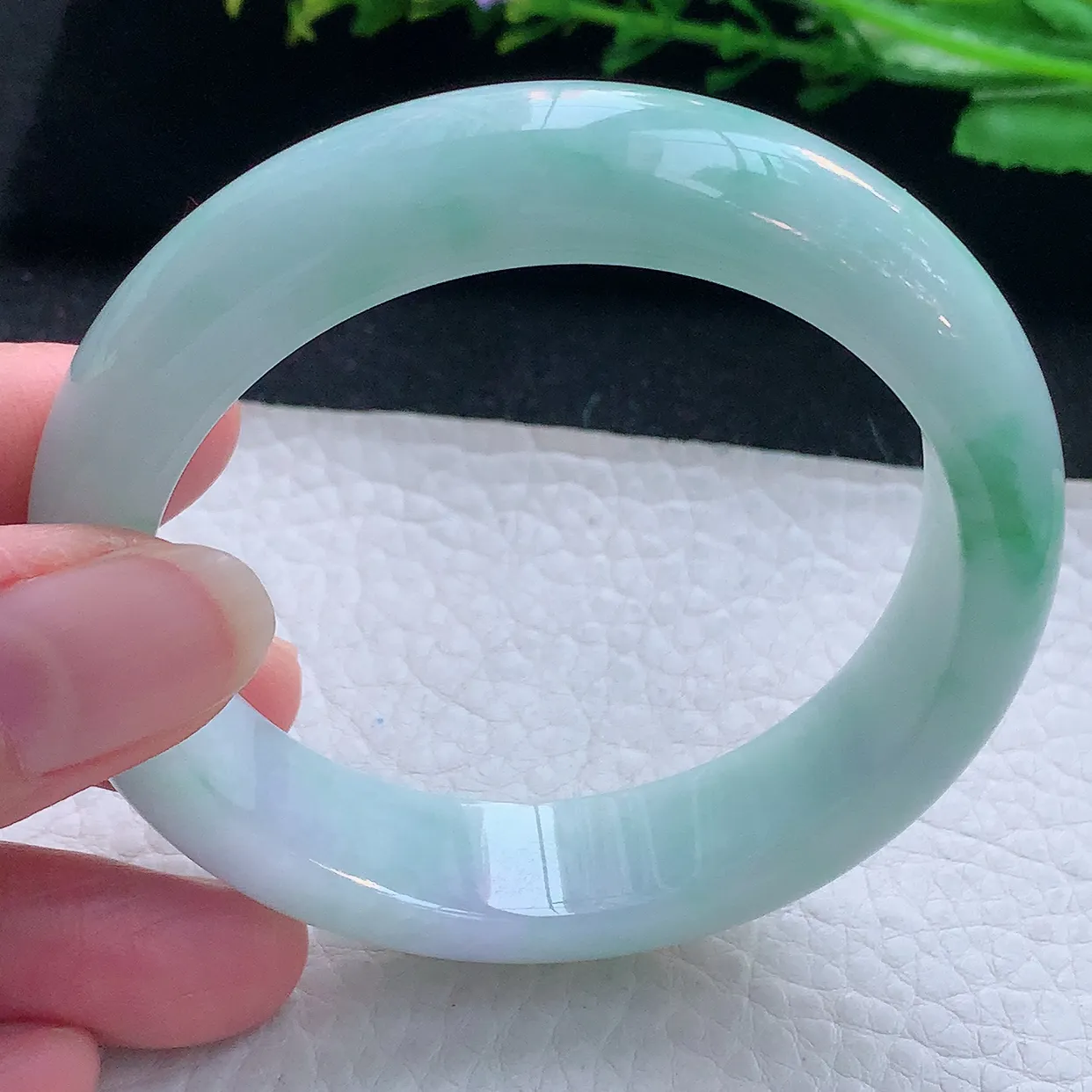 nr自然光55.5*14*8.5平安镯 翡翠a货玉手镯精美飘花宽边玉手环