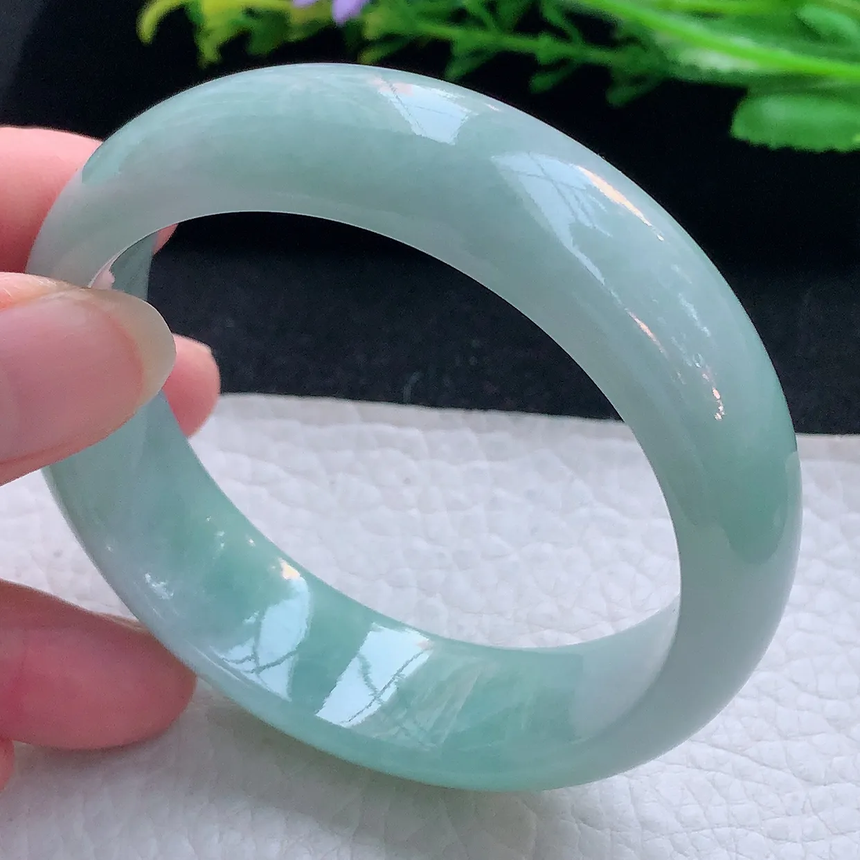 nr自然光55.5*17*7.8轮胎镯 翡翠a货玉手镯蓝韵大气宽边玉手环