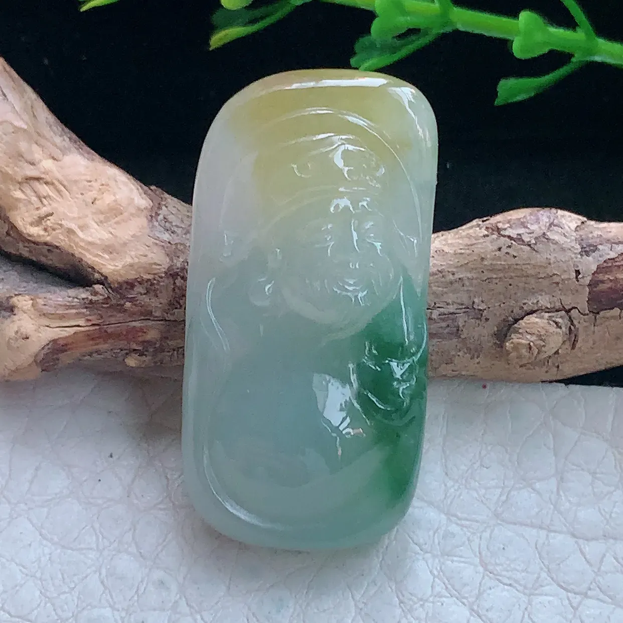 lz自然光32*16.2*6.3缅甸翡翠精雕冰三彩财神爷 财爷玉吊坠 玉挂件