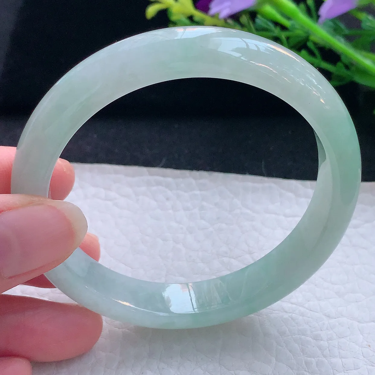 js自然光58*11.8*7.5平安镯 翡翠a货玉手镯精美冰晴宽边玉手环