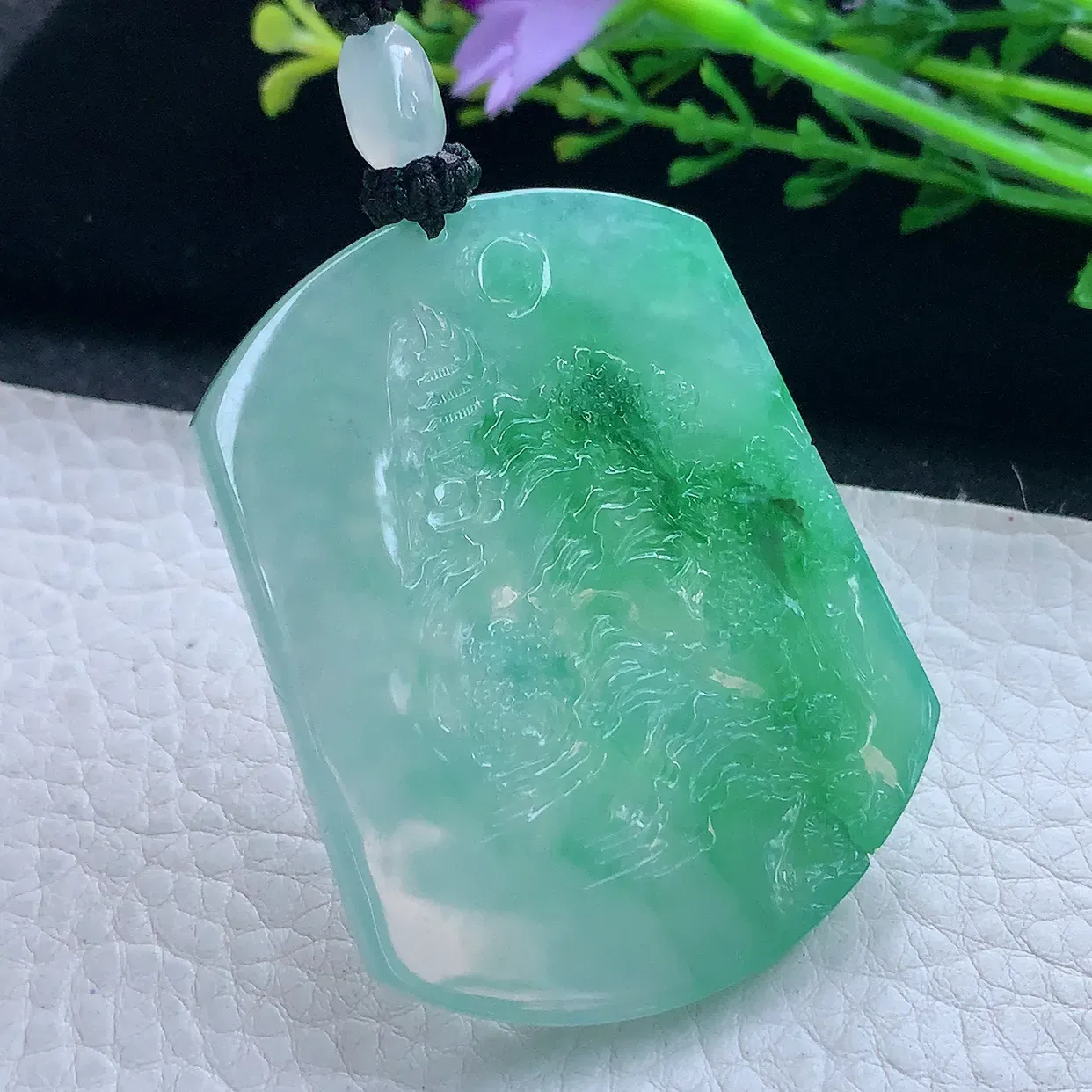 yl实拍55*43.5*5.6翡翠a货精雕冰飘阳绿山水 大好河山玉吊坠 玉挂件