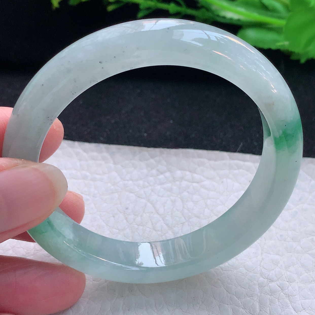 yh自然光54*11.6*7.8平安镯 翡翠a货玉手镯冰飘绿秀气宽边珠宝玉手环