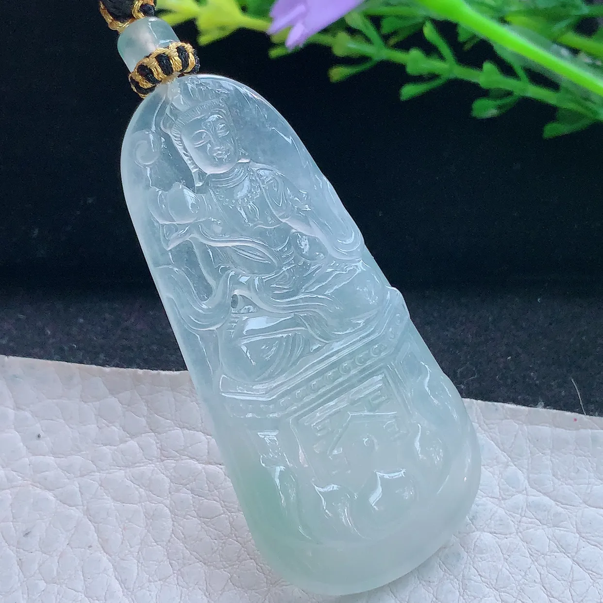 yl实拍59.3*28.5*5.2翡翠a货精雕冰种持莲观音 玉观音玉吊坠 玉挂件