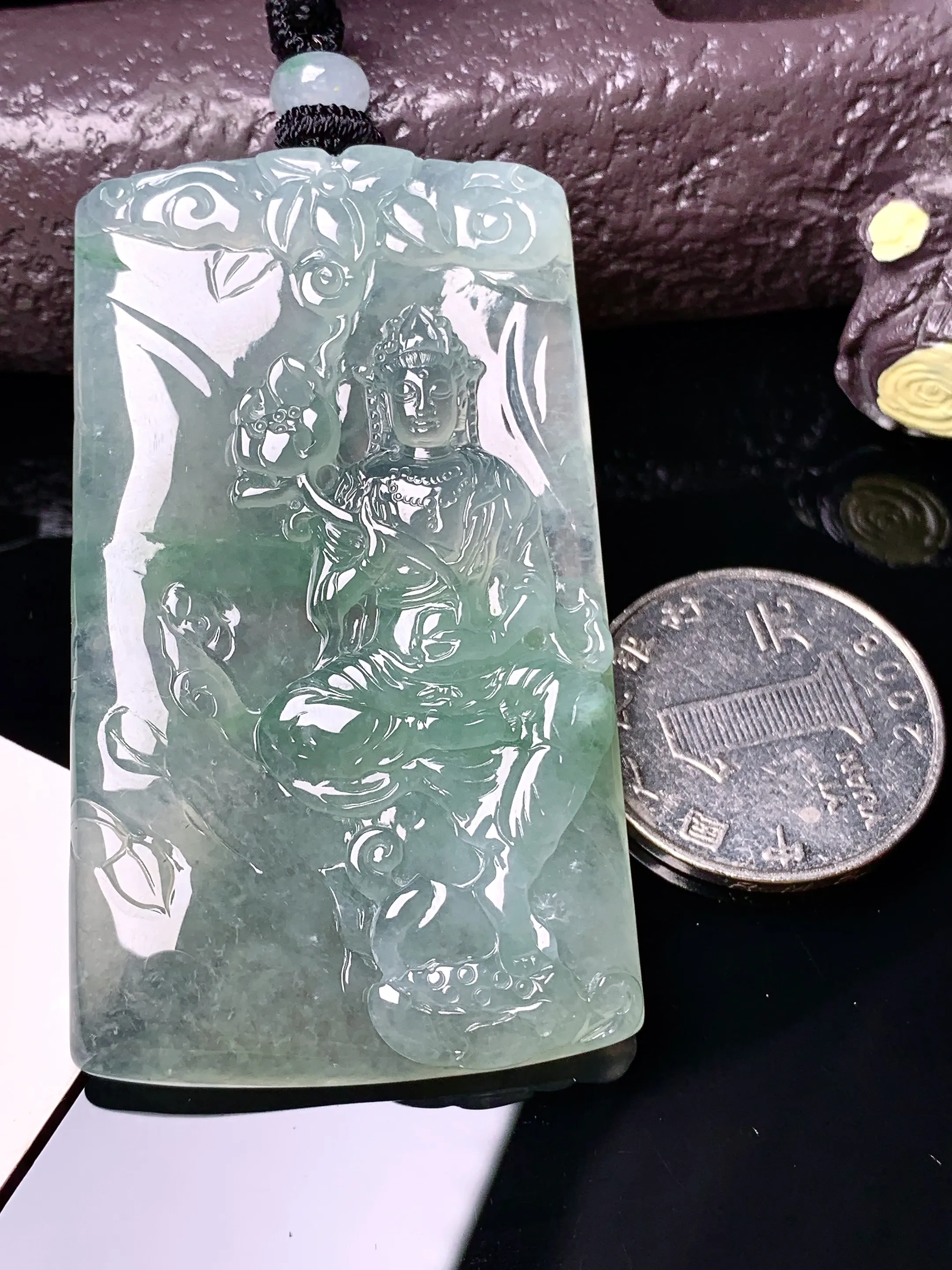 冰种观音菩萨吊坠 玉质细腻 色泽清新艳丽 整体尺寸60*34.8*6.5