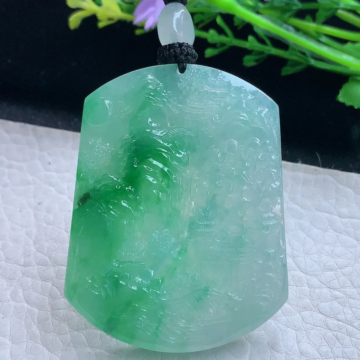 yl实拍55*43.5*5.6翡翠a货精雕冰飘阳绿山水 大好河山玉吊坠 玉挂件