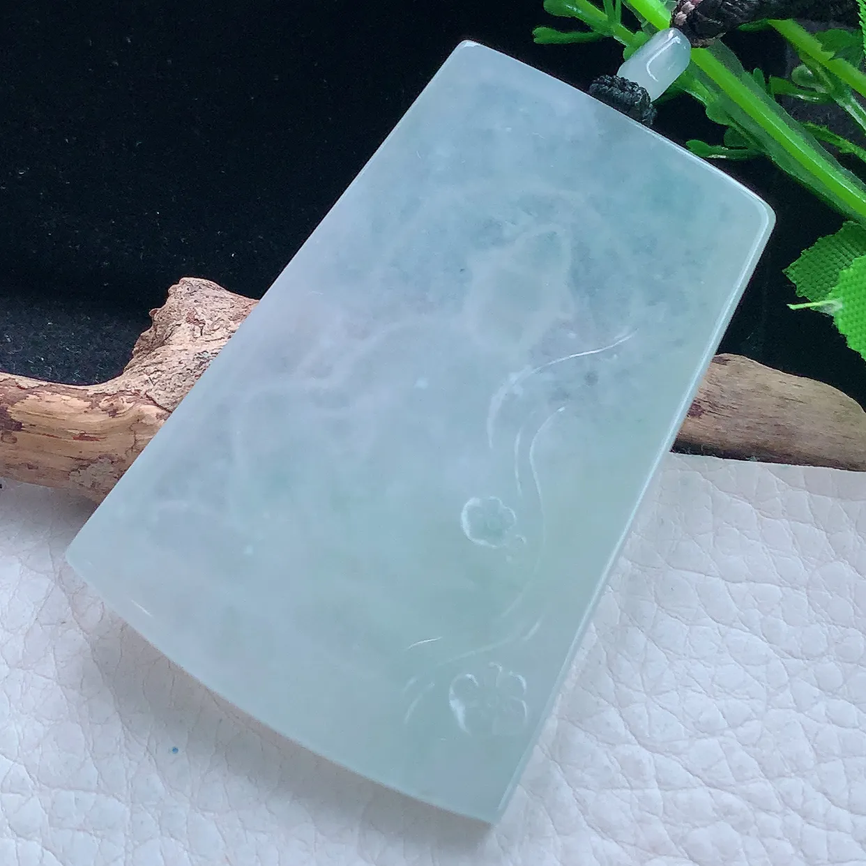 yl实拍65.6*44.5*5.8翡翠a货精雕冰晴底持莲观音 方牌玉观音玉吊坠 玉挂件