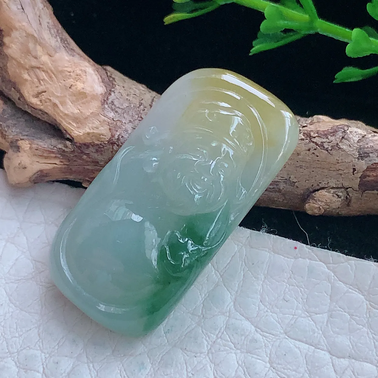 lz自然光32*16.2*6.3缅甸翡翠精雕冰三彩财神爷 财爷玉吊坠 玉挂件