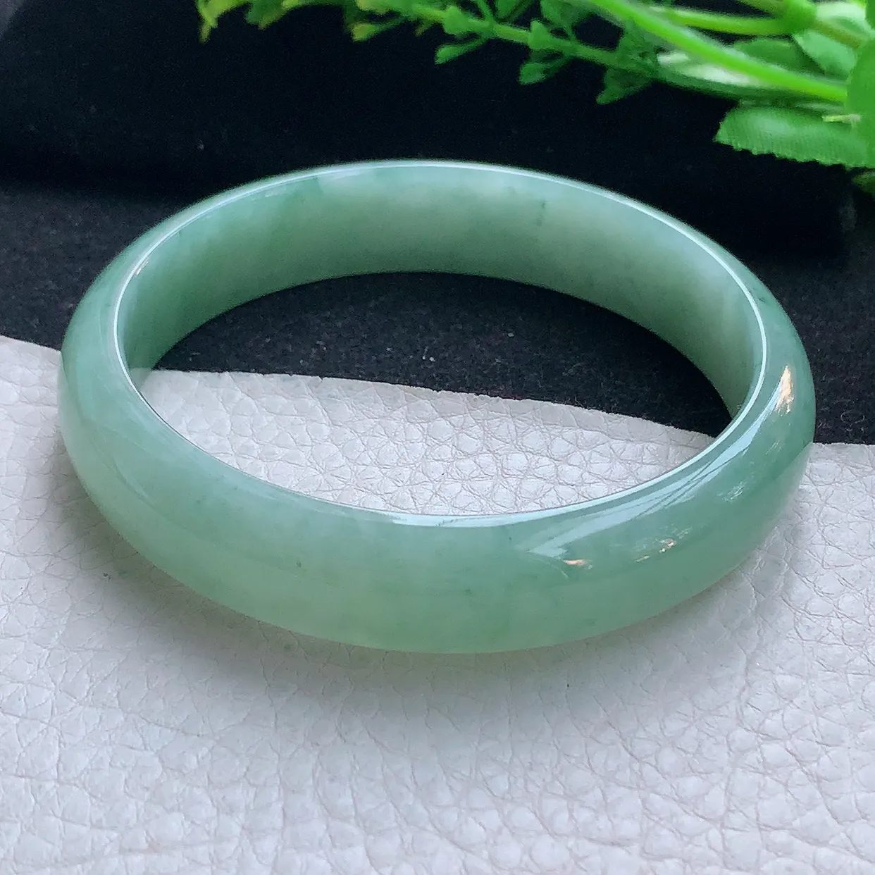 yh大圈口63.8*14.2*7平安镯 翡翠a货玉手镯项链满绿宽边珠宝玉手环