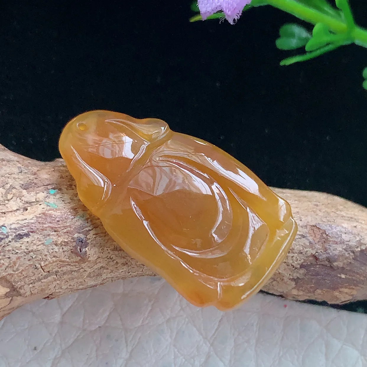 lz自然光25.2*13.8*5.5缅甸翡翠精雕冰黄立体站佛公开心佛玉吊坠 玉挂件