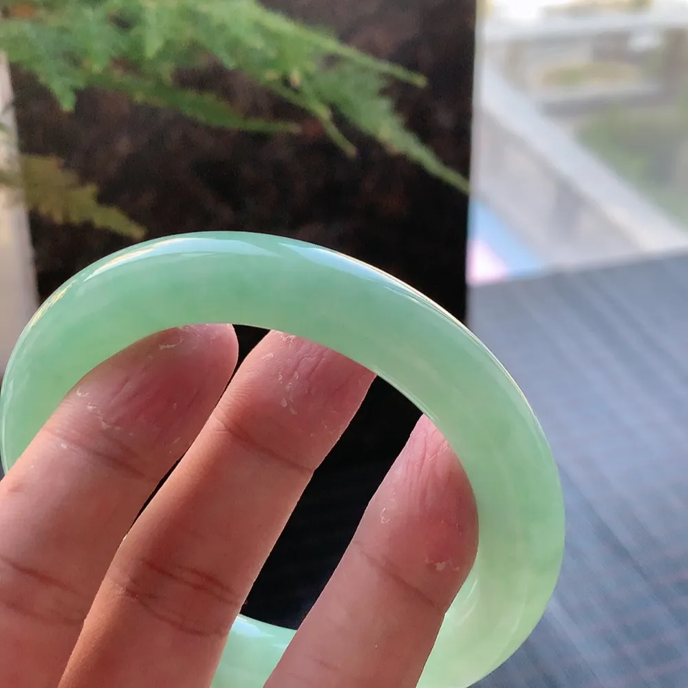 圆条满色冰绿 无瑕 尺寸:57.2/11.6/10 色好