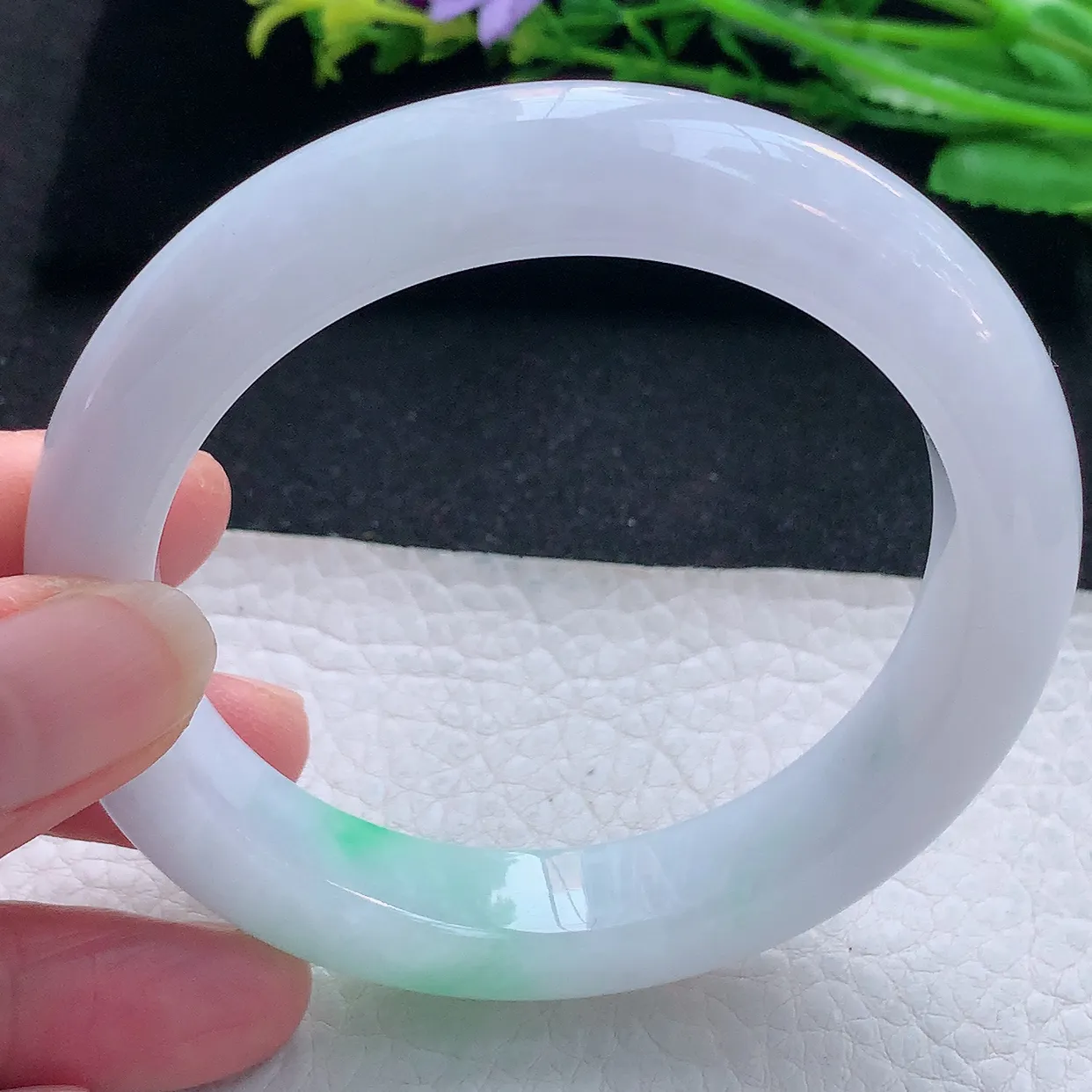 yh自然光59*11.8*9.8平安镯 翡翠a货玉手镯白底青宽边珠宝玉手环