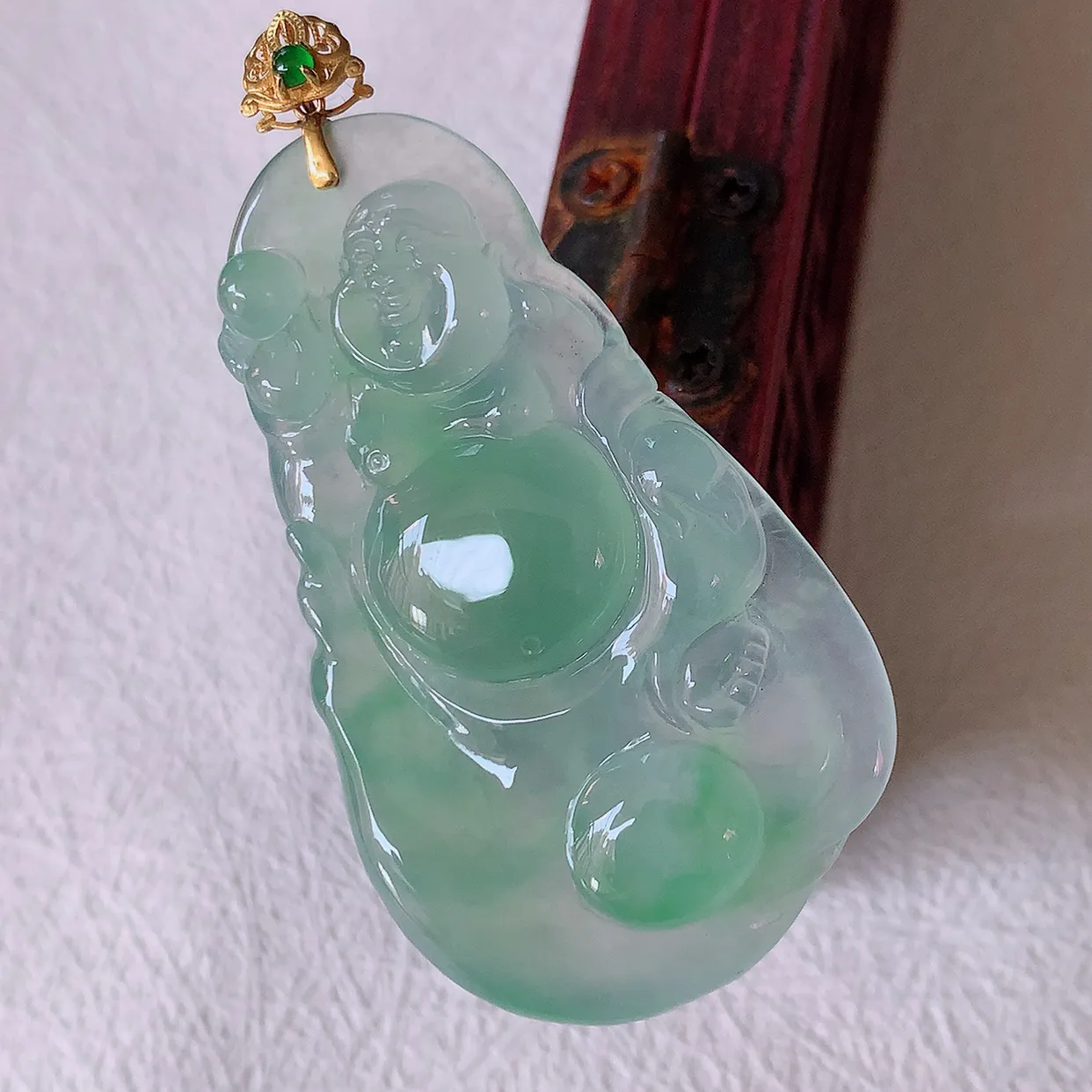 18K金镶嵌冰种满绿翡翠逍遥布袋佛吊坠，代代有钱，水足丰盈，盈满欢喜，配戴送礼佳品！#1.16整体51.5裸石45.8*27*6.5