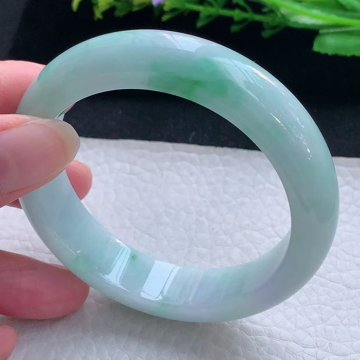 nr自然光55.5*14*8.5平安镯 翡翠a货玉手镯精美飘花宽边玉手环