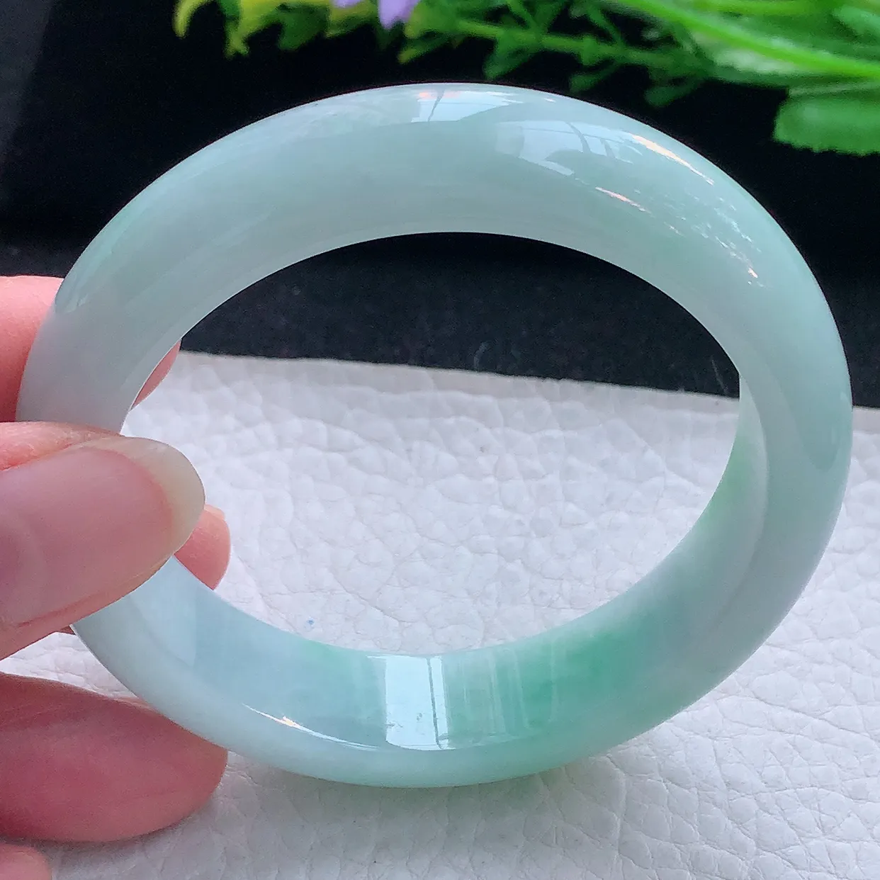 nr自然光55.5*14*8.5平安镯 翡翠a货玉手镯精美飘花宽边玉手环