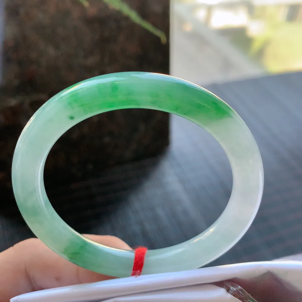 圆条冰绿 无瑕 尺寸:53.7/8.3 色好