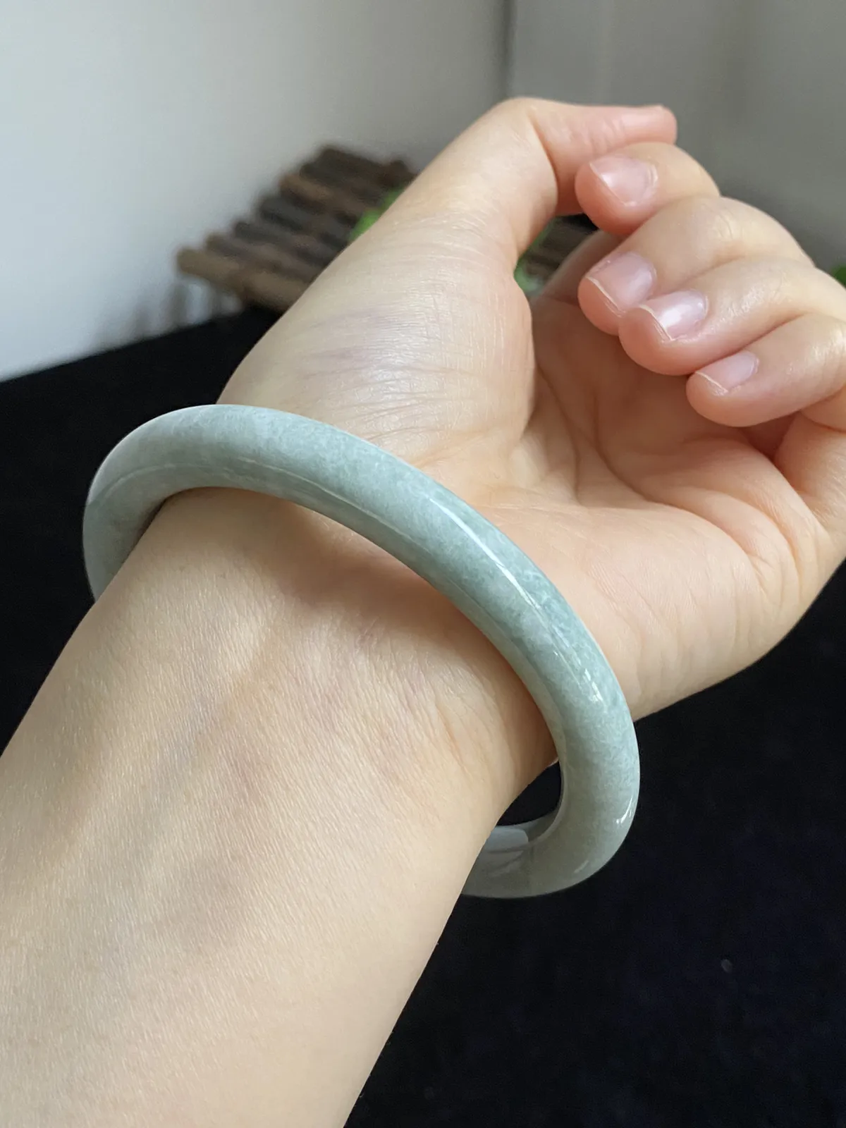 贵妃镯60圈口，翡翠手镯