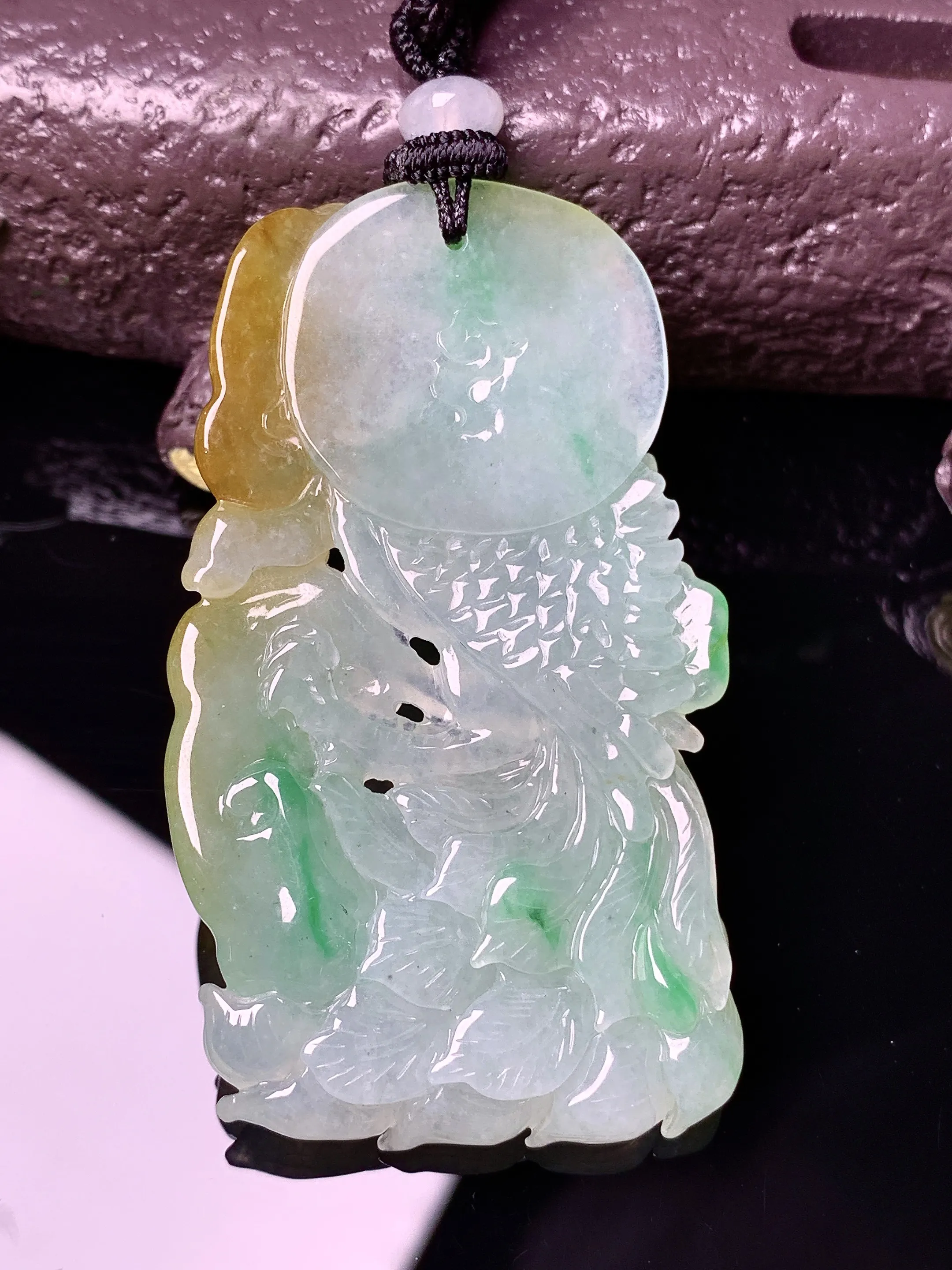 飘黄绿凤凰吊坠 玉质细腻 色泽清新艳丽 整体尺寸56*31.8*6