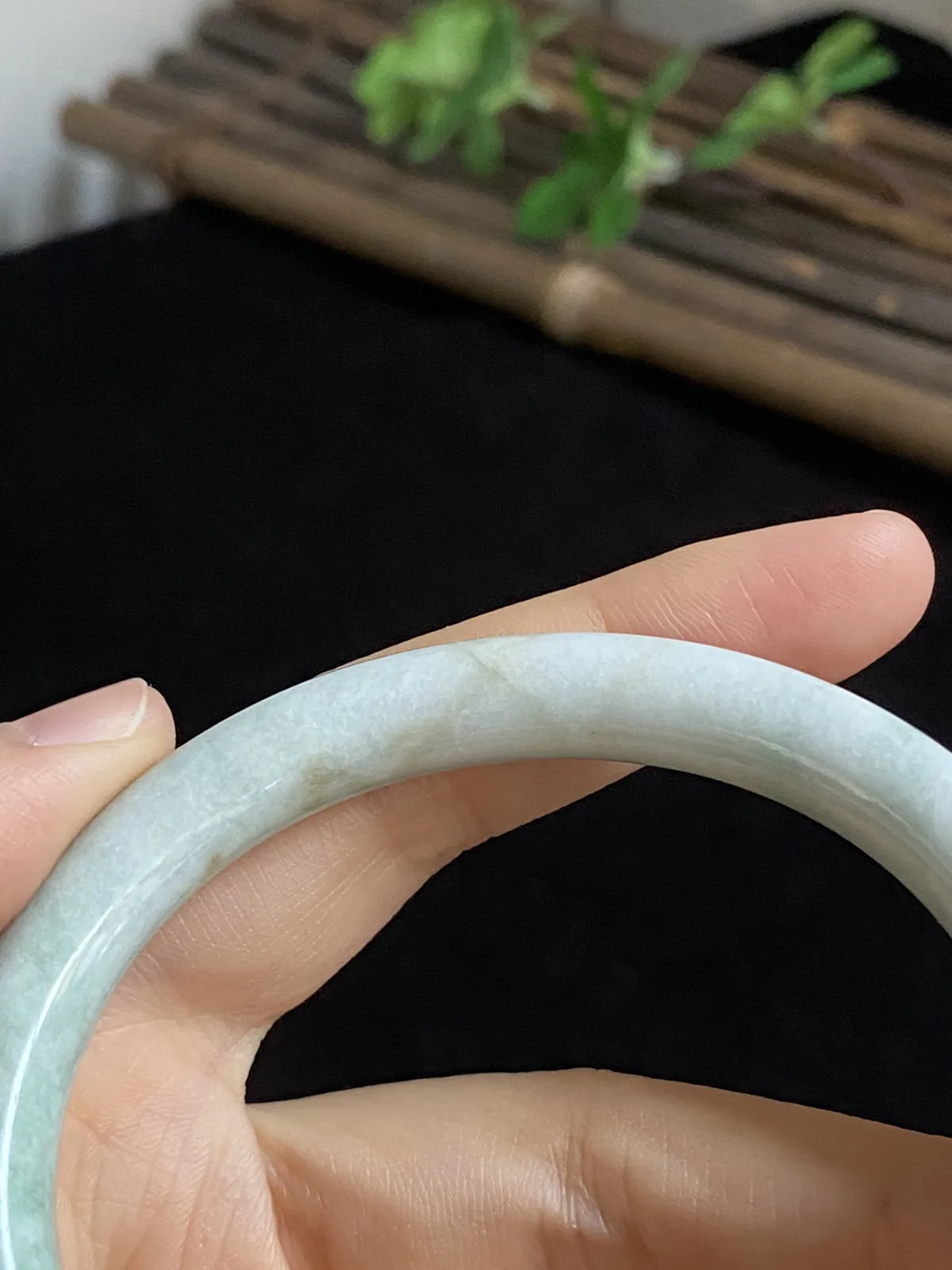 贵妃镯58.5圈口，翡翠手镯