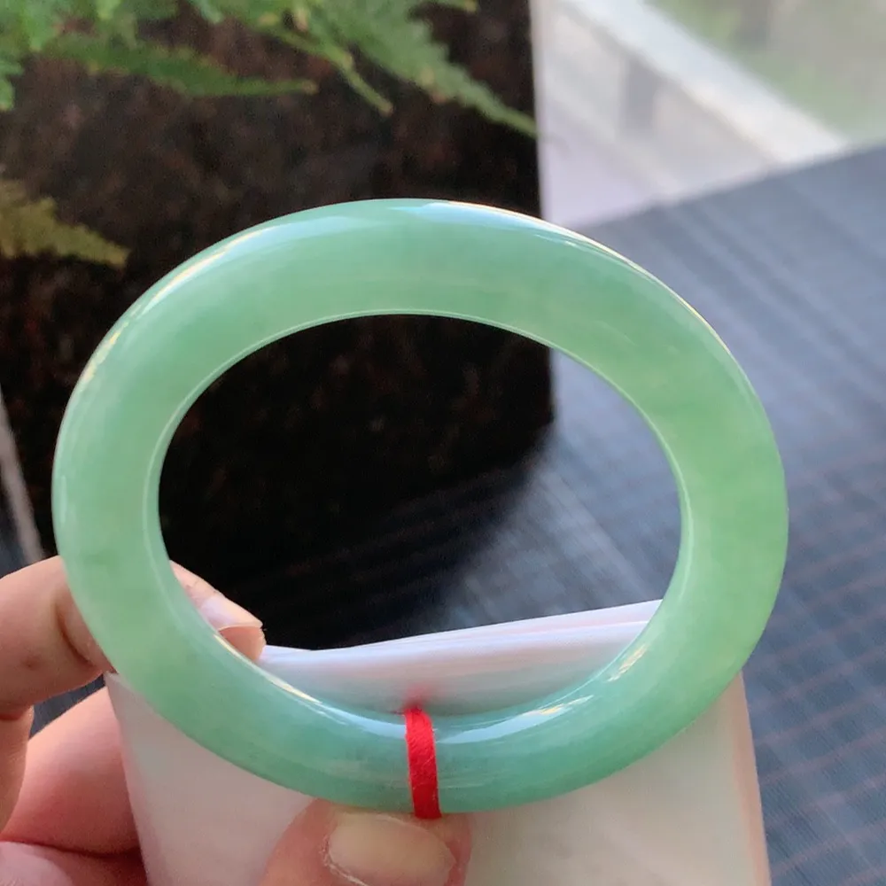 圆条满色冰绿 无瑕 尺寸:57.2/11.6/10 色好