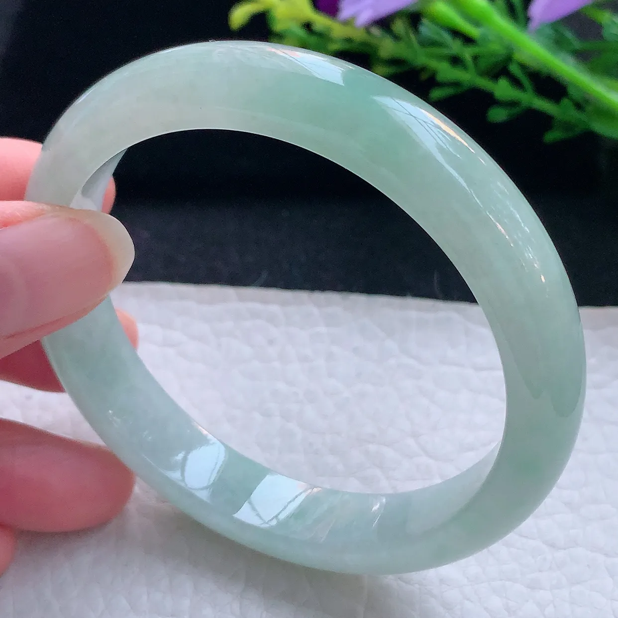 js自然光58*11.8*7.5平安镯 翡翠a货玉手镯精美冰晴宽边玉手环