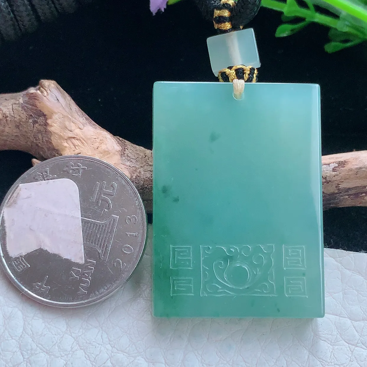 yl实拍37.3*27.3*5.6翡翠a货精雕冰润怀古雕平安无事牌 素面牌玉吊坠 玉挂件