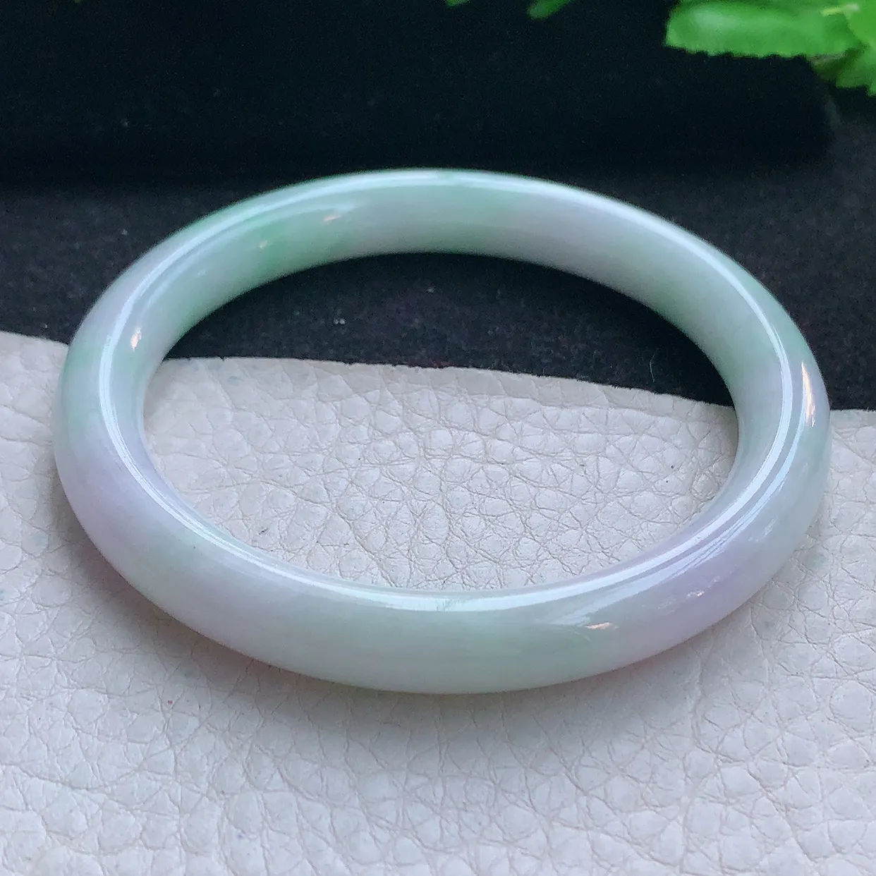 xx自然光55*8.8*8美人镯 翡翠a货玉手镯春带彩圆条玉手环 叮当镯