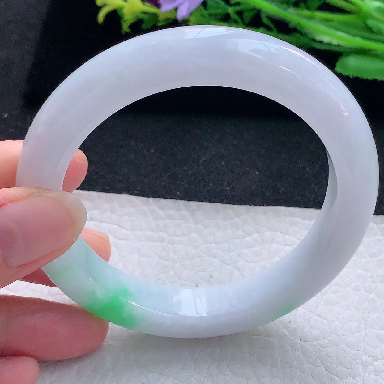 yh自然光59*11.8*9.8平安镯 翡翠a货玉手镯白底青宽边珠宝玉手环