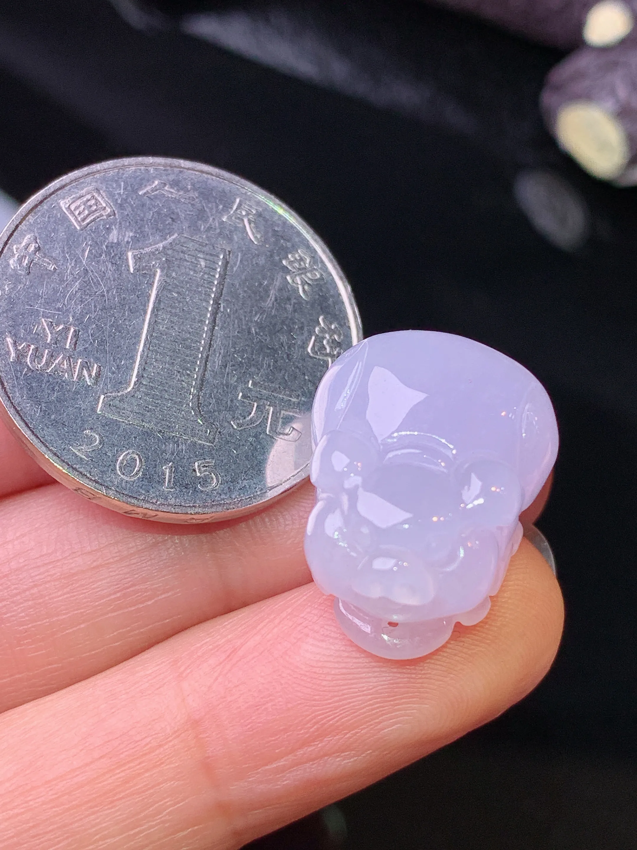 淡紫罗兰生肖猪吊坠 玉质细腻 色泽艳丽 整体尺寸19*15*10.5